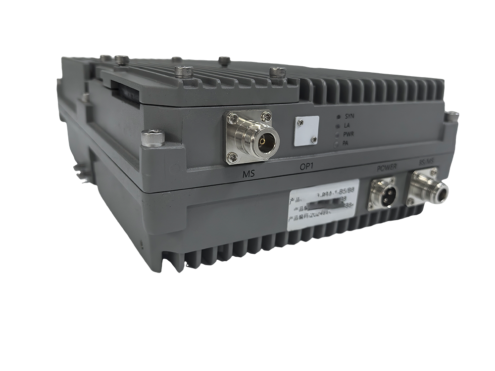  潮阳三频手机信号接收器2000㎡